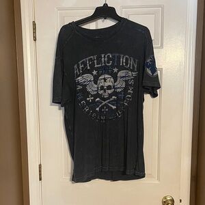 Affliction Men's Dark Gray Skull Graphic Tee